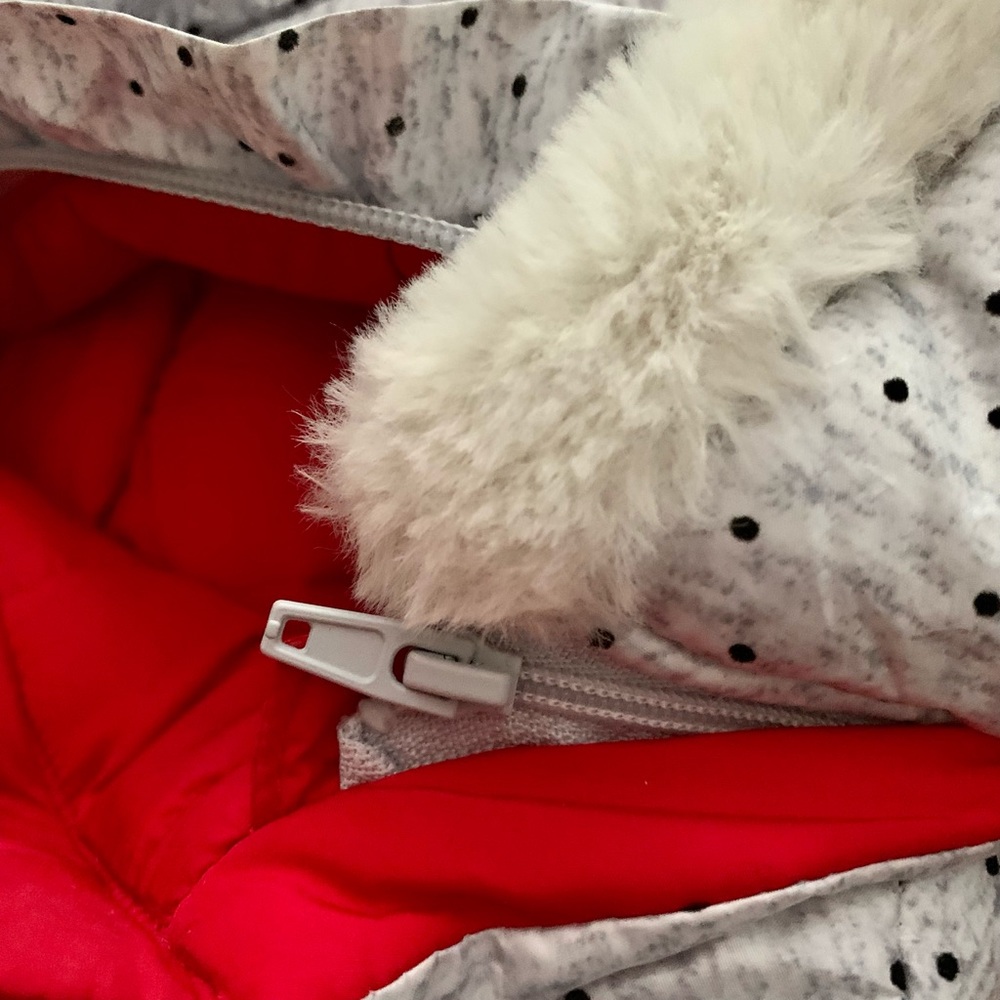 NWOT Mayoral reversible puffer coat w/hood 4-6 mos - Picture 14 of 15